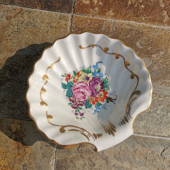 Porcelain De France Other - Porcelain De Freance Hand Painted Gold Trim Floral Shell Shape Dish Trinket Dish